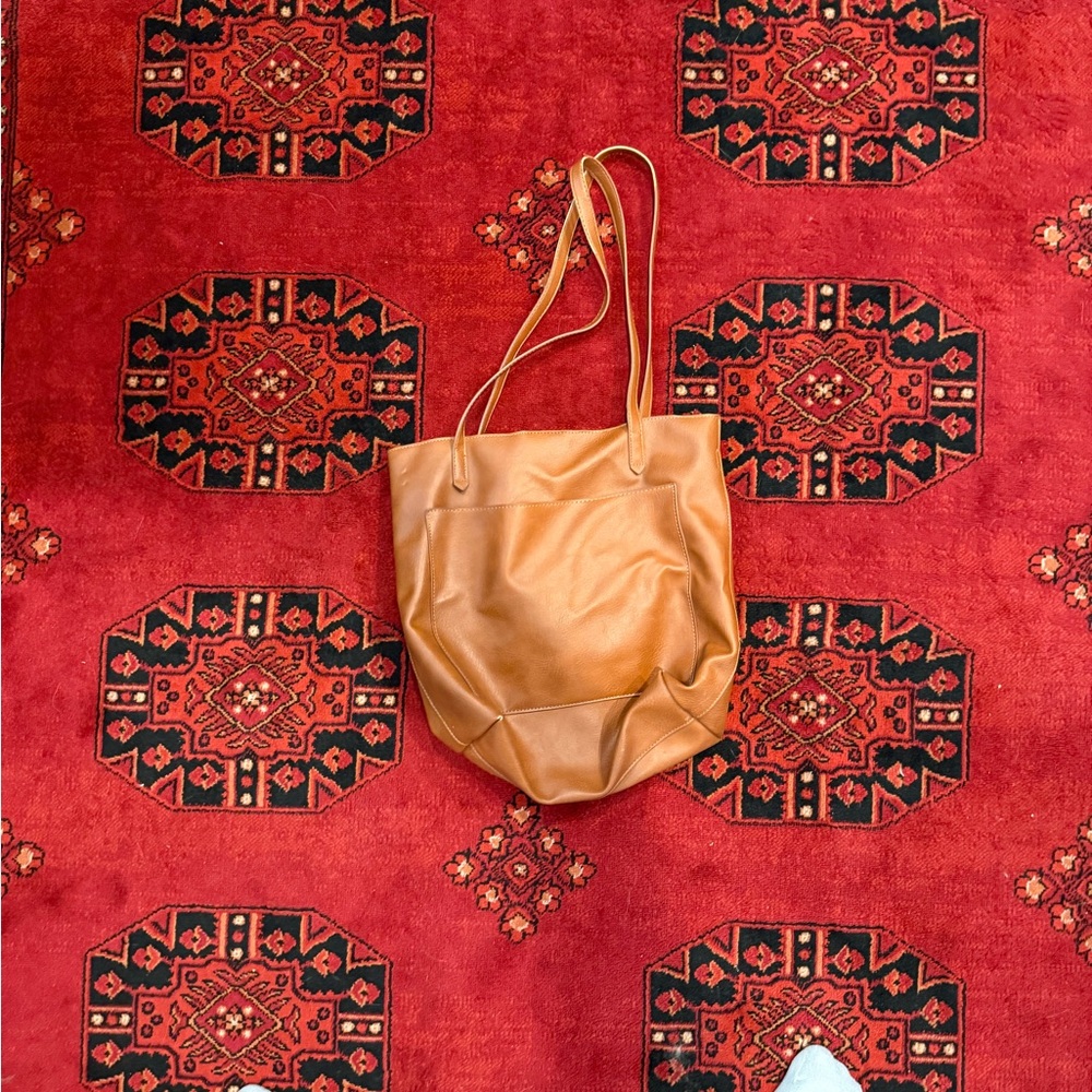 Tan Leather Tote with Relaxed Bohemian Style